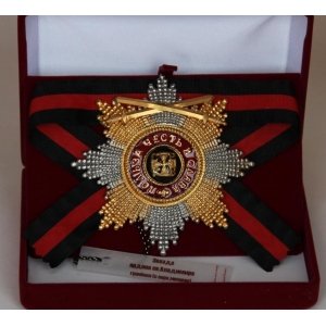 Звезда ордена Святого Владимира бриллиантовой огранки (с верхними мечами)