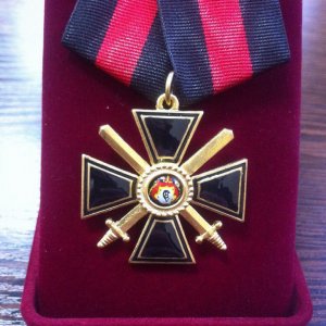 Крест ордена Святого Владимира 4 ст.(с мечами,чёрной эмали)